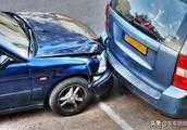 汽車在行駛過程中出現碰撞，該怎麼辦？