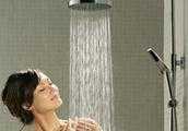 女生洗澡是不是都喜歡很燙的水？