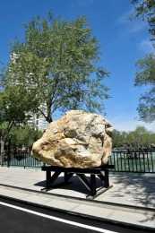 你認為網路發的隕石照片有多少是真的隕石？