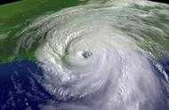 人類可不可以利用炮彈將正在形成的颱風打散？為什麼？