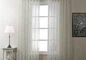 喜歡幽暗環境，該選擇什麼材質的窗簾，遮光性最好？