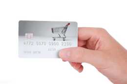 現在的你是靠信用卡活著嗎？