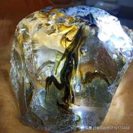 玻璃隕石的價格是隕石當中價格最高的嗎？