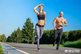 如果連續一個月早晨跑步，中午和晚上去健身房鍛鍊1h，配合節食會瘦多少？