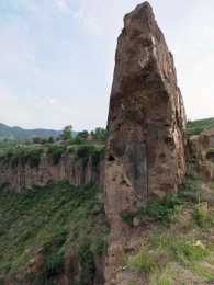 滴水崖寶石溝，離北京最近的寶石溝