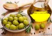 大豆油、花生油、橄欖油等等，到底吃哪種油最健康，都有什麼功效？